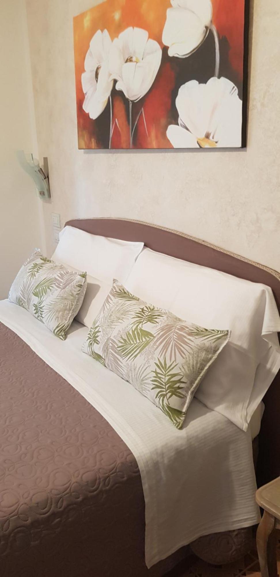 Hotel Margherita Meuble Sirmione Habitación foto